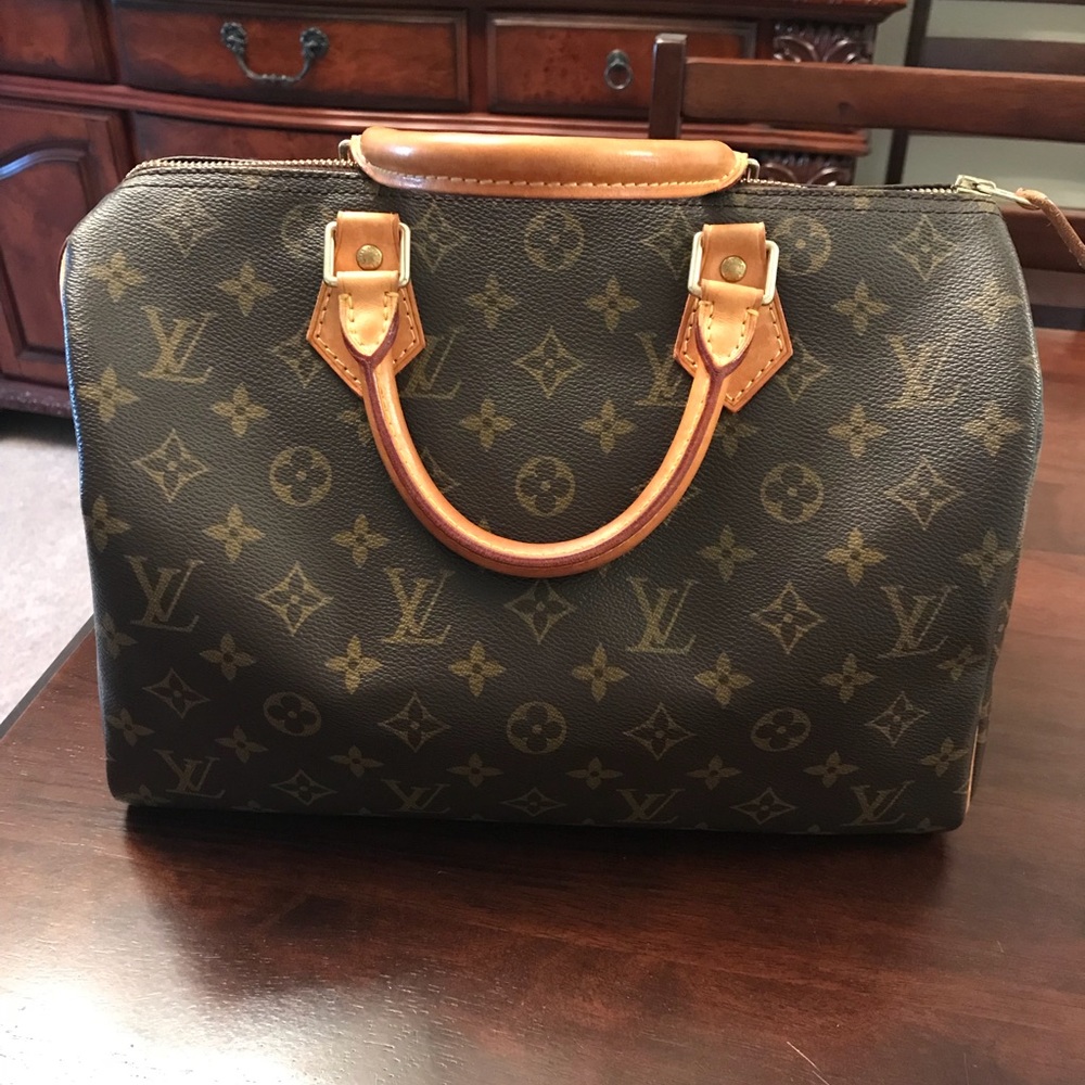Louis Vuitton Speedy 30